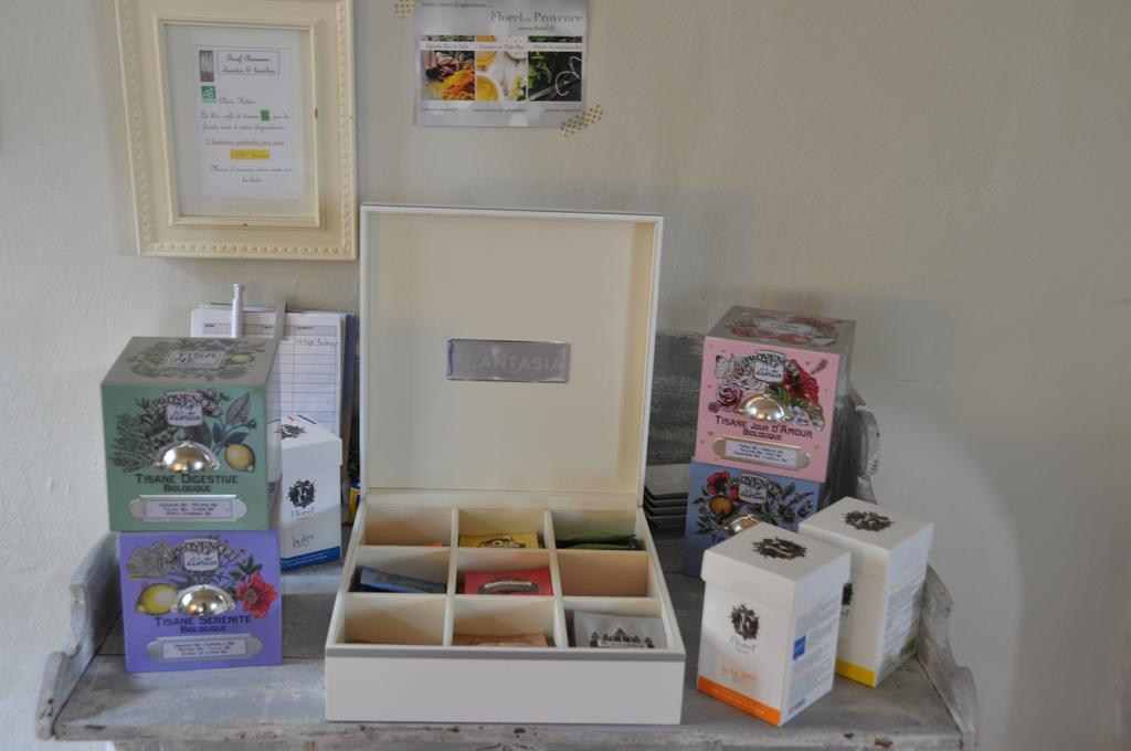 Le Mas En Provence Bed and Breakfast Entrechaux Esterno foto
